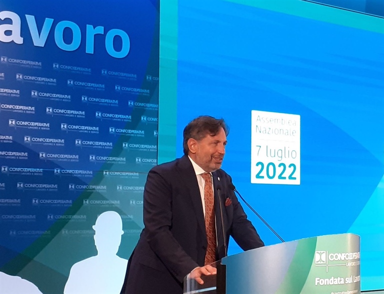 Ischia, il presidente Stronati alla XIV° edizione del Forum internazionale Polieco sull’economia dei rifiuti